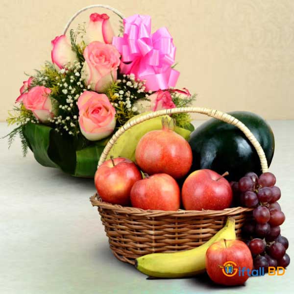 Love for Mom fruits & Flower combo